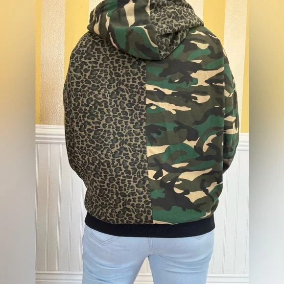 Anthropologie Asymmetrical camo hoodie - Picture 8 of 10